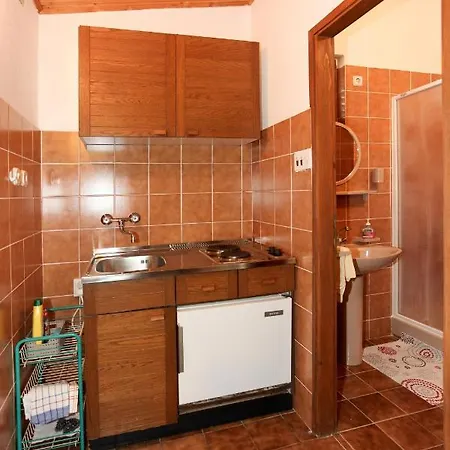 Apartament By The Sea Pag - 6383 Pag Town