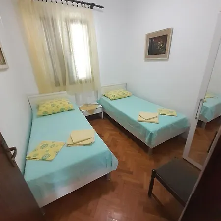 By The Sea Pag - 6383 Appartement Pag Town