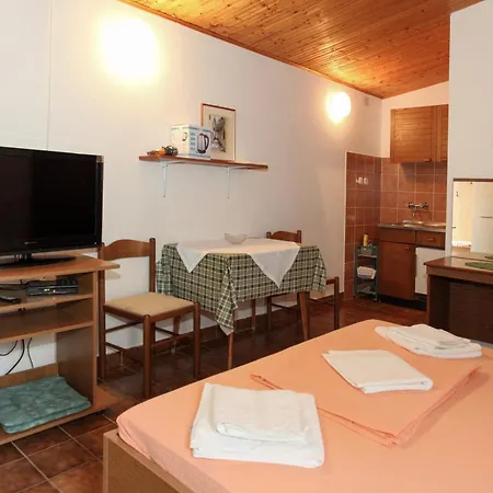Appartement By The Sea Pag - 6383